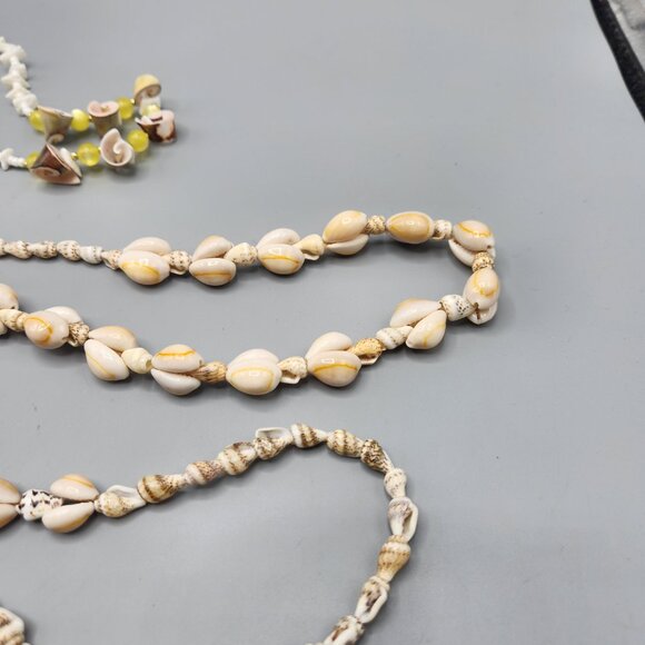 Vintage Puka Hawaiian Shell Necklace Bundle of 4 Y2K - Picture 5 of 11